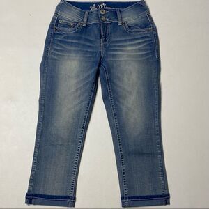 Wallflower | Denim Capri’s